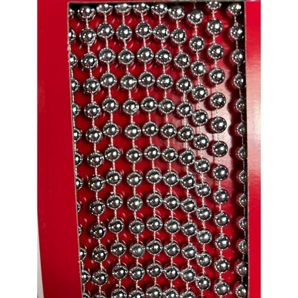 18 Ft Garland Silver Plastic Beaded Decoration String Christmas Tree Decoration - Picture 2 of 4